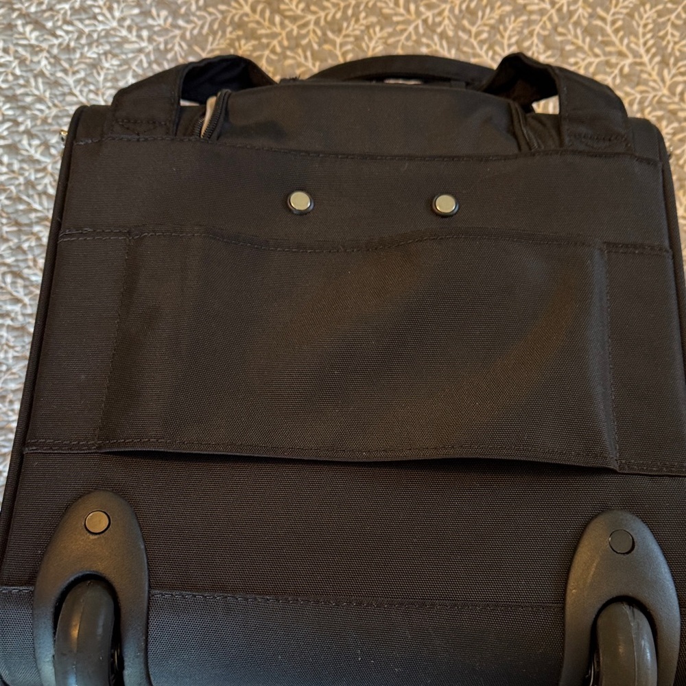 NWT Samsonite Black Ladies Travel Kit with Original Tags - Picture 7 of 9